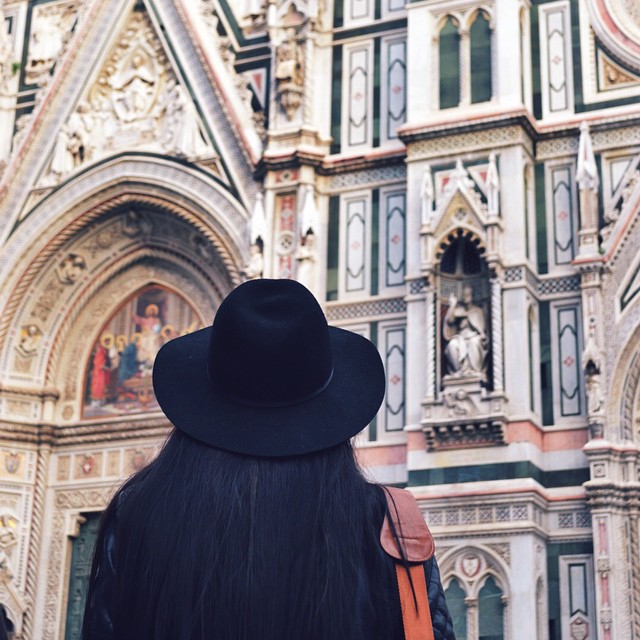 10 Travel Instagram accounts to follow