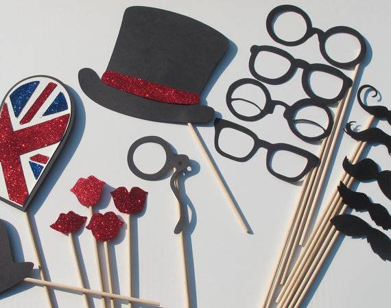 These London-themed photo booth props are great for British-themed weddings. Click through to see where to get them and for other London-themed items on Etsy.