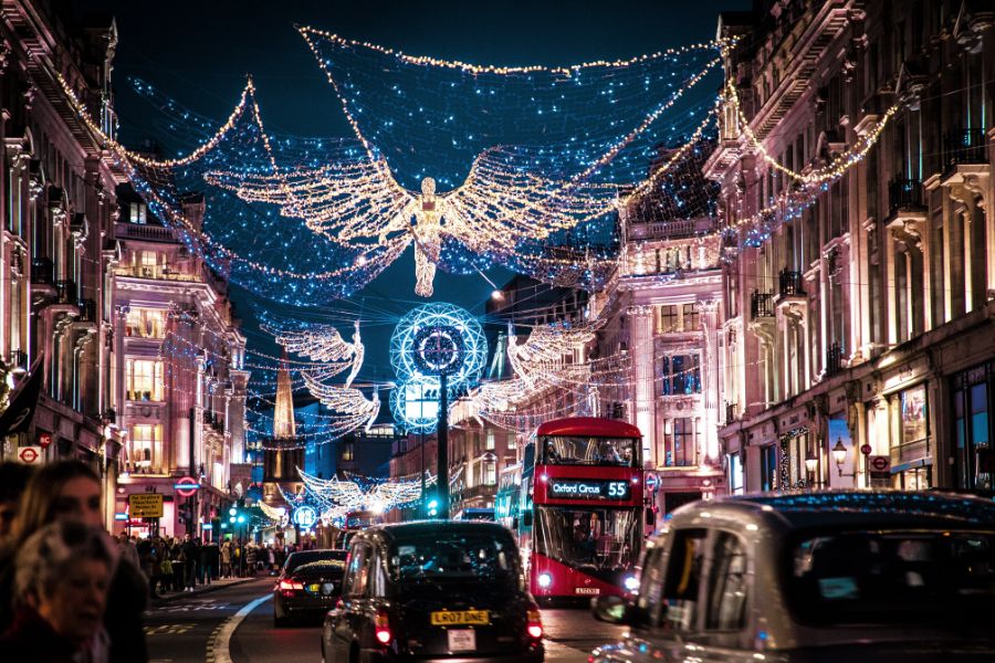 The Christmas lights at Regents Street overlooking the evening traffic. 