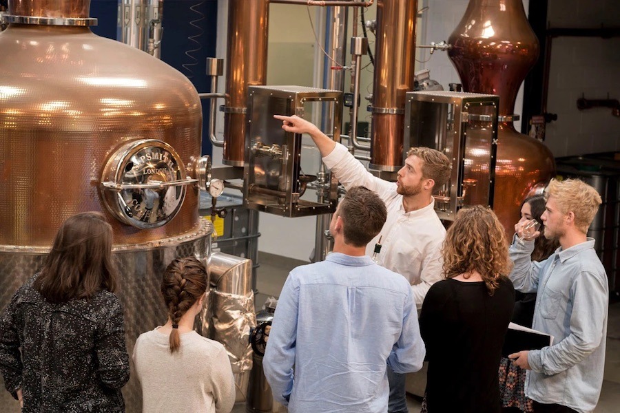 12 Unique Tours To Take While Visiting London - Best distilleries to tour in London