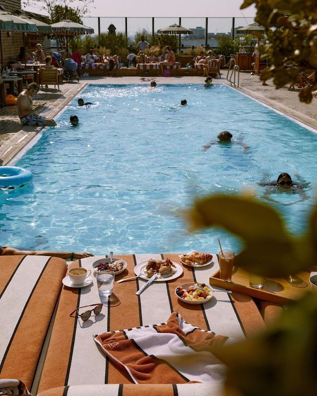If you're visiting London, you can choose to stay at one of two hotels with a pool.