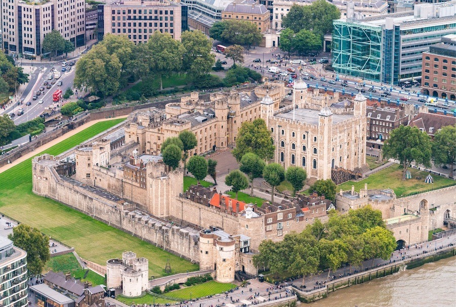 Top Money-Saving Hacks for Your London Trip - Is it worth to get the London Pass?