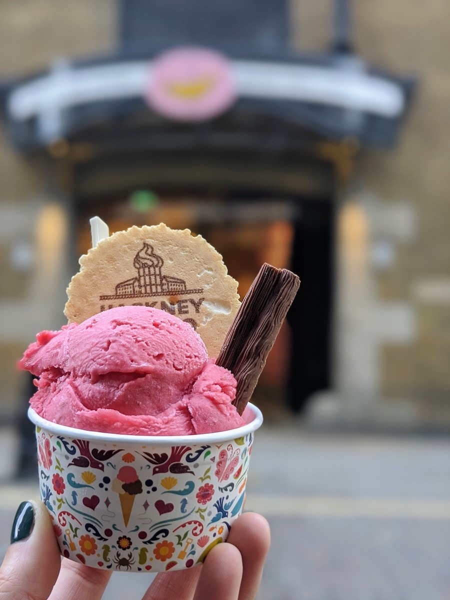 Now there are quite a few good places to get yummy ice cream in London, but I personally love to go super local. Enter Hackney Gelato.