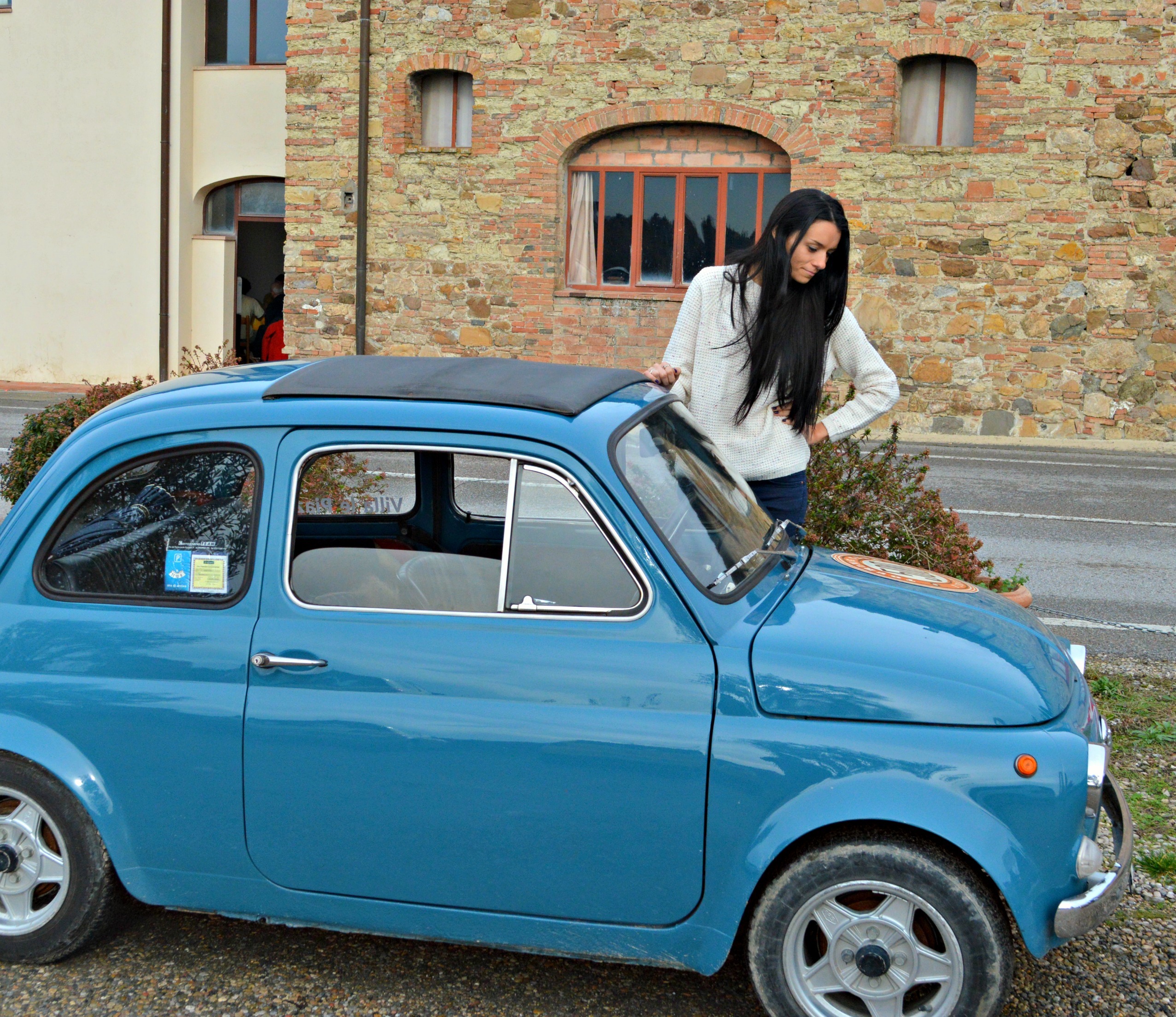 Driving a Vintage Fiat 500 Around Tuscany